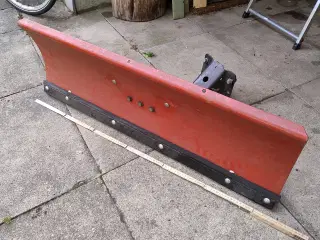 Dozerblad, skraber, tilbehør til havetraktor.