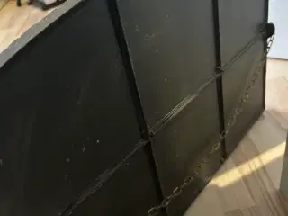 Staldvindue med spejl 