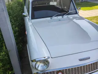 Ford Anglua 105E