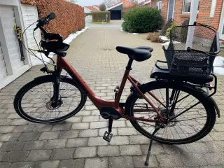 Flyttesalg - Næsten ny dame-elcykel