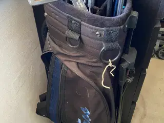 Golfudstyr - jern, køller og bags
