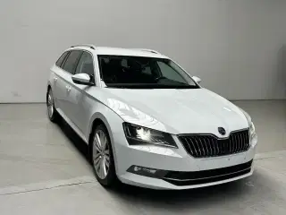 Skoda Superb 2,0 TDi 150 Business Executive Combi DSG