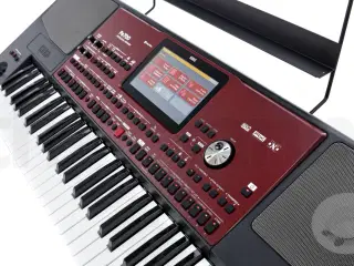 Korg PA700