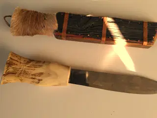 Flot kaminkniv / dolk. Sælges for kun 