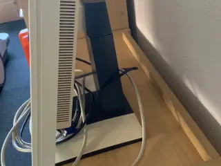 Fujitsu B24W-5 ECO monitor