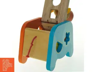 Træformet klodsboks fra Djeco (str. 21x16 cm)