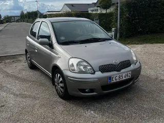 Toyota Yaris 1.3 VVTI – 5-dørs – 88 hk – 2005