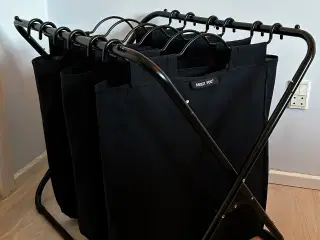 Laundry basket (About You)