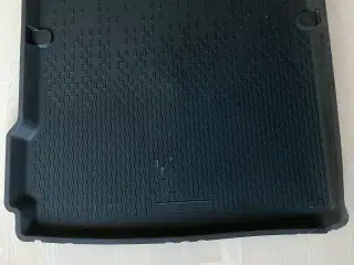 Dacia Duster bagagerumsbakke