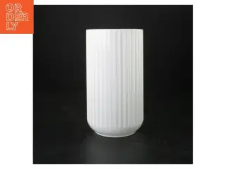 Hvid porcelænsvase fra Lyngby (str. 20 cm)