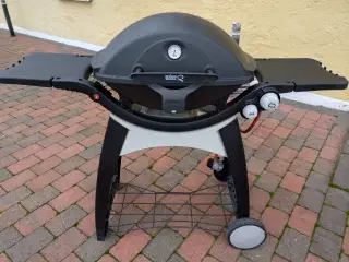 WEBER Q 3200  GASGRIL   Med Regulator  