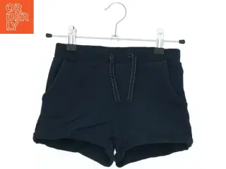 Shorts til børn fra Basic needs (str. 116)
