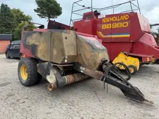 New Holland BB920 (Sælges i dele/For parts)
