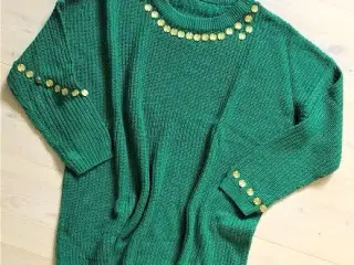 SKØN, GRØN SWEATER. Årets farve