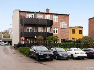 Lokale til leje på Strandvejen 347. 2930 Klampenbog