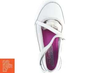 Sandaler fra Sketchers (str. 34 )