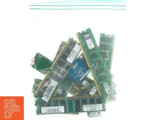 Samling af computerkomponenter (str. 17 dele)