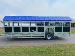 Jyfa 8 mtr. med hydr. Kreaturvogn