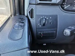 Mercedes Vito 1113 . Klapper lidt i motor, men kør