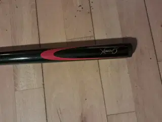 Snooker  kø længde  147 cm i kulfiber. Byd