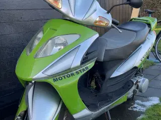 150cc scooter
