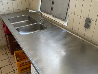 Rustfri stålbord