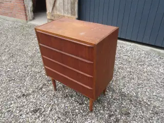 1 stk Teak Kommode med 4 skuffer 