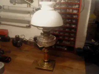 Petroleums-bordlampe