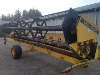 New Holland 24" sælges i dele/for parts