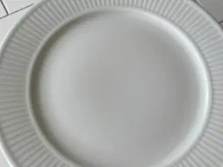 14 Pillivuyt plissé middagstallerkner 28 cm