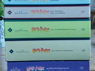 Harry Potter - 7 bøger af J. K. Rowling