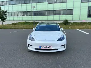 Tesla Model 3  Standard Range+ RWD