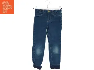 Lined jeans fra H&M (str. 116)