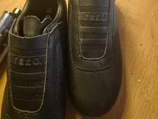 Frezo 34 fodboldstøvler NYE