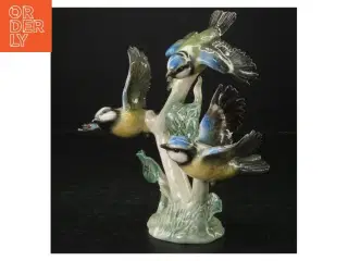 Porcelænsfigur af mejser (str. H. 20 cm. b. 22 cm)