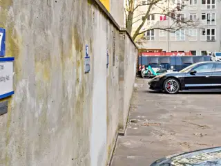 Dronningens Tværgade P-plads