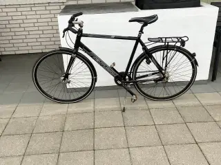 Cykel med 7 indvendige gear.