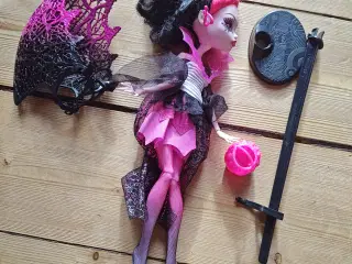 Monster High Draculaura Figur