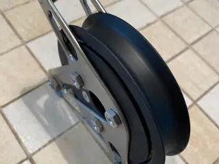 Backstagblok Racing Lewmar 100 mm. Et topprodukt.