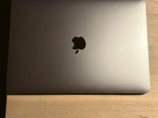 MacBook Air 2021