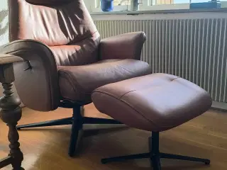 Cognacfarve relaxstol med fodskammel