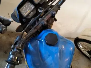 Bytter Yamaha DT 175