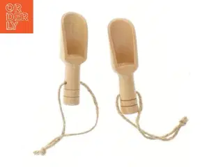 Træskeer med snor (str. 8 cm)