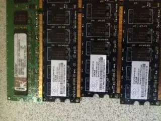 4X1GB DDR2 ram!