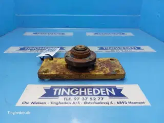 New Holland TX68 Beslag 9811086