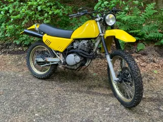 Suzuki DR250