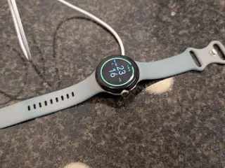 Pixel gen 1 smartwatch