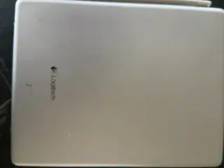 Tastatur til computer 