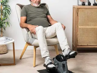 Motionscykel med pedaler til arme og ben - Velora 2100 med måtte