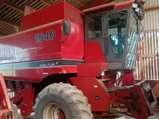 Case IH Axial-Flow 1640 16 fod skærebord